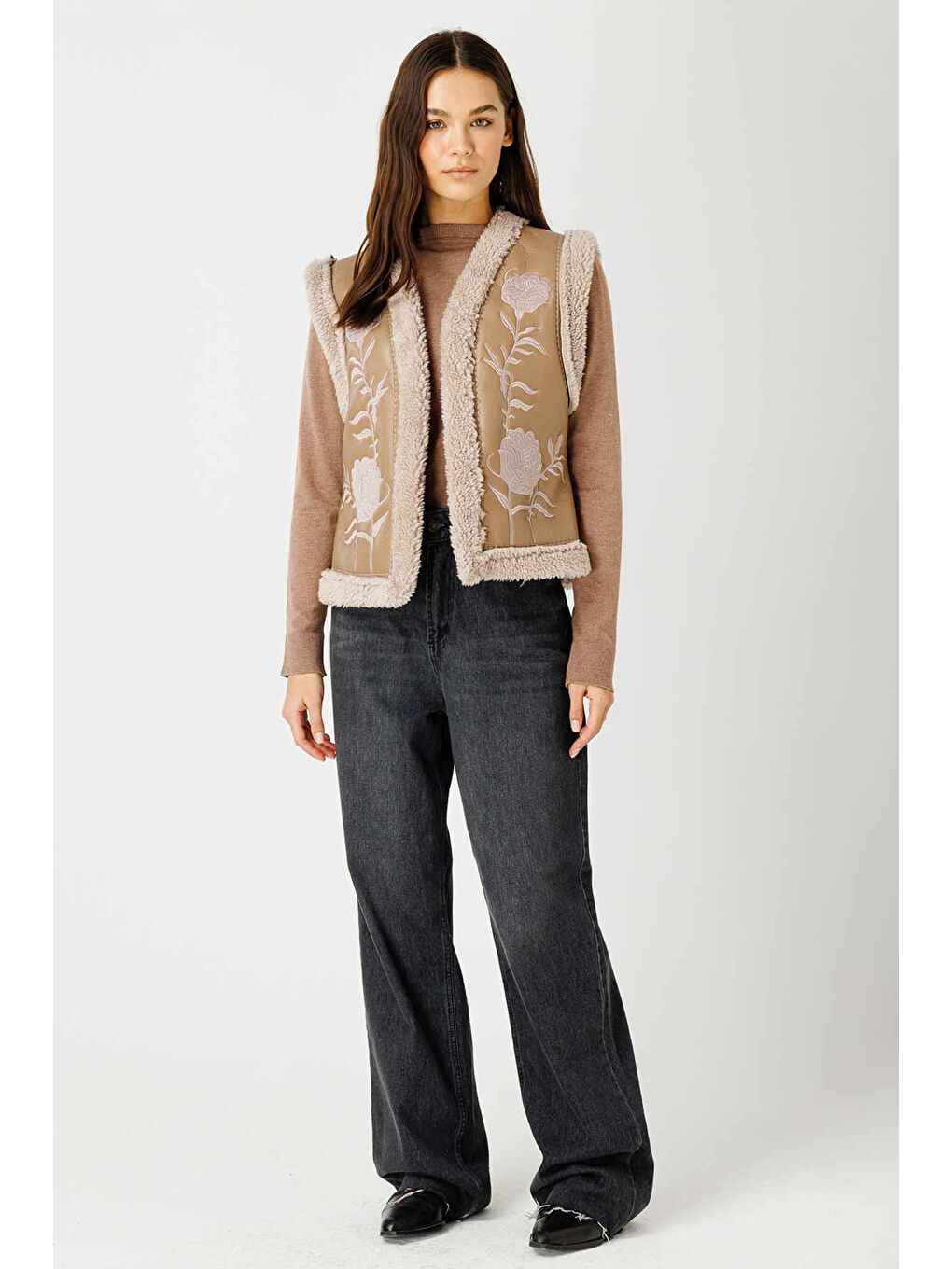 Kahverengi Nakış İşlemeli Sütlü Kahve Kovboy Yelek-1