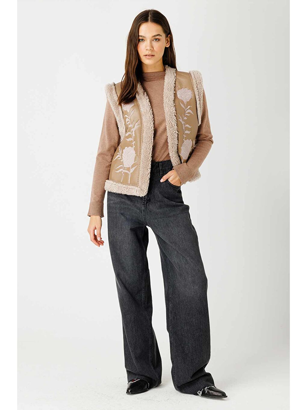 Kahverengi Nakış İşlemeli Sütlü Kahve Kovboy Yelek-3