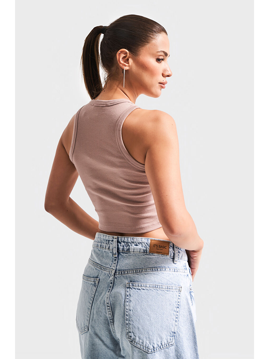 Kahverengi Kadın Vizon Renk Halter Yaka İnce Fitil Kaşkorse Crop Top-3