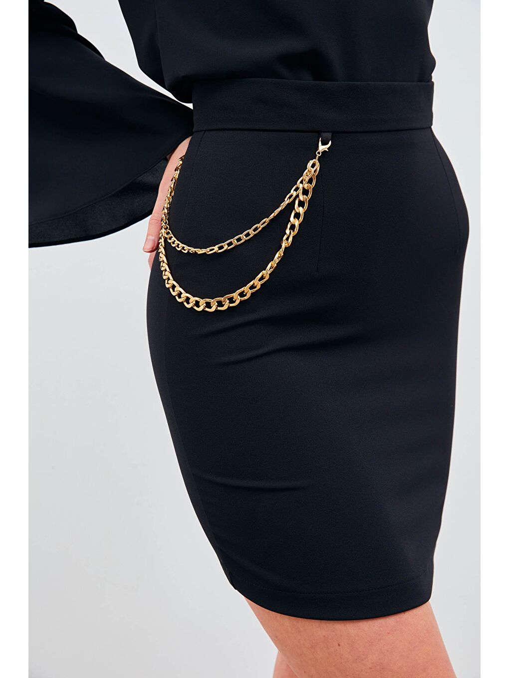 Zincir Aksesuarlı Mini Etek - Siyah-4