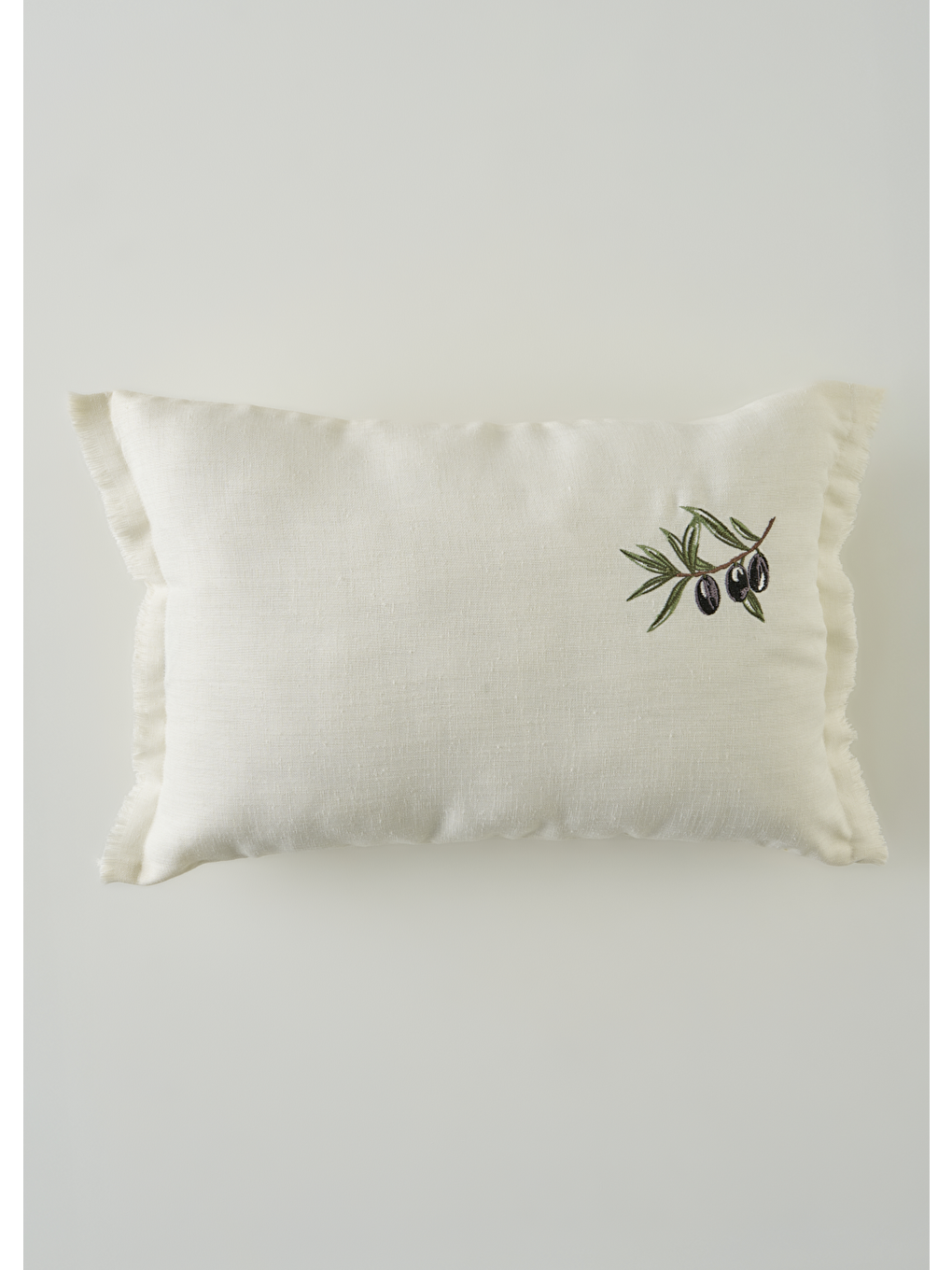 Olive Nakışlı Kırlent Kılıfı Bej (35x50 Cm)-1