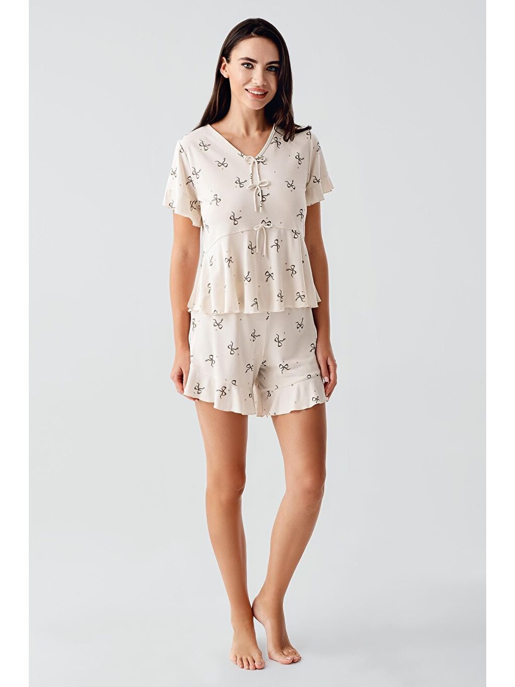 Bej Fiyonk Desenli Kısa Kollu Esnek Viskoz Şort Pijama Takım 17205