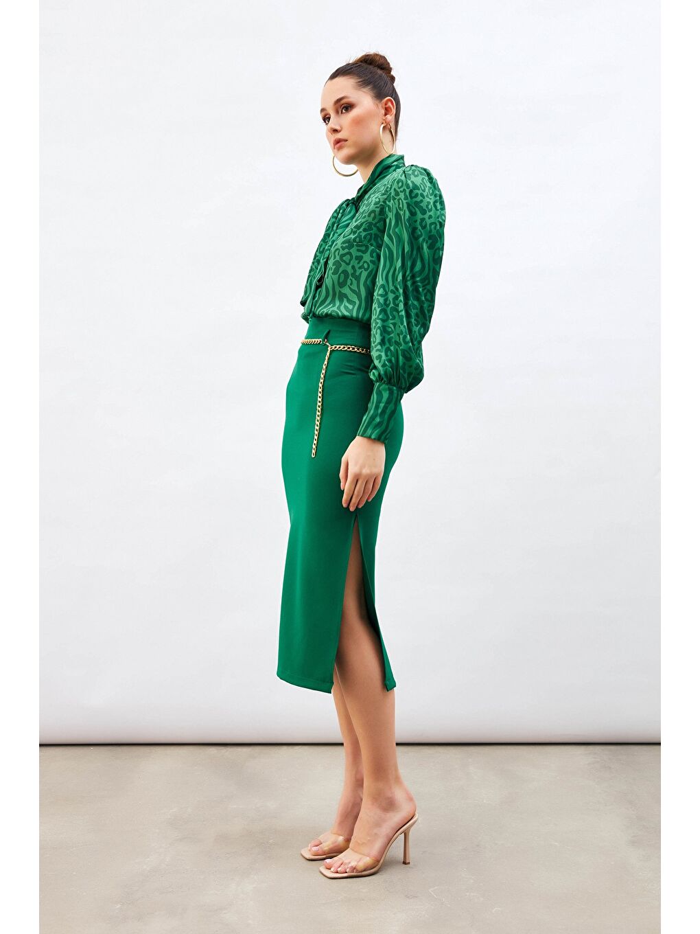 Yeşil Zincir Kemerli Kalem Etek - Zümrüt