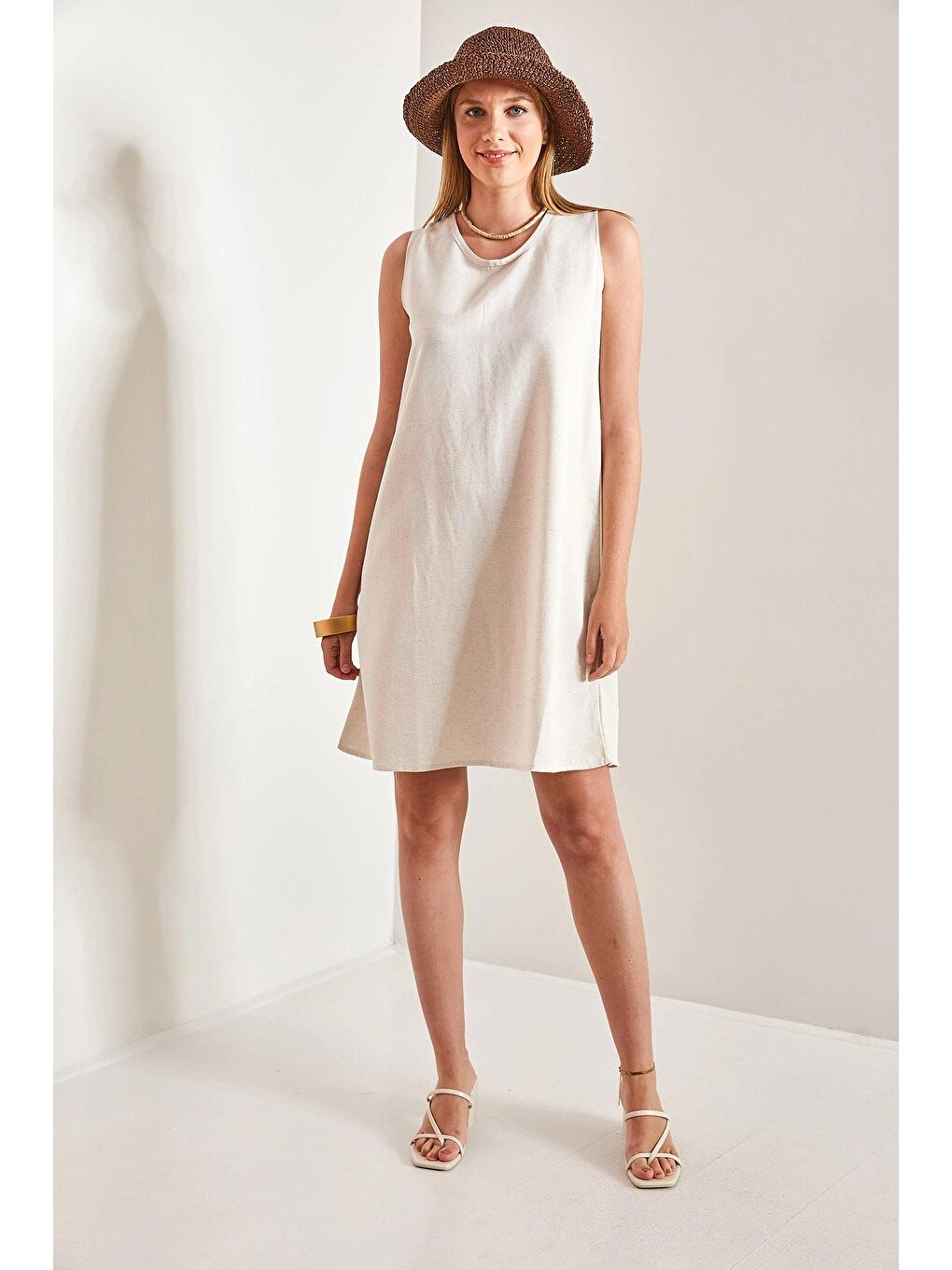 Bej Kadın Sırt Dekolteli Keten Elbise-4