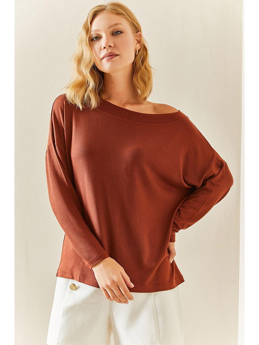Kahverengi Kayık Yaka Salaş Bluz 3YXK2-47537-18-2