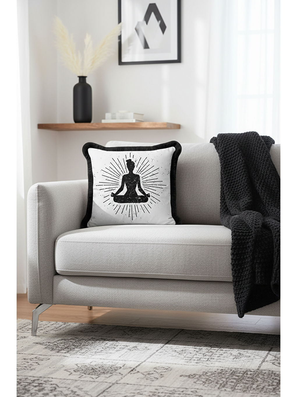 Karışık Meditatif Enerji Saçaklı Yastık Kılıfı - Yoga Temalı Modern Siyah Beyaz Püsküllü Kırlent Kılıfı-4