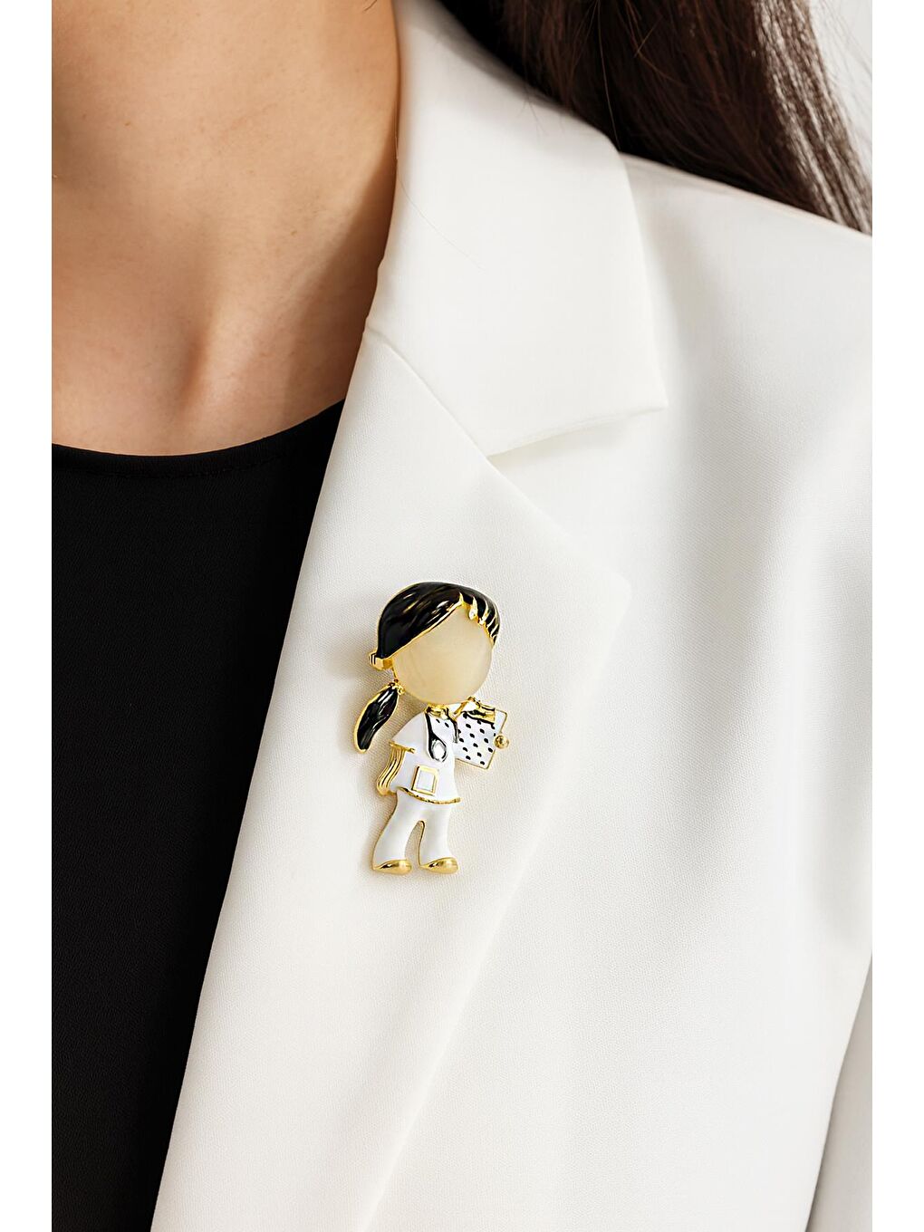 Sarı Esmer Kız Doktor Hemşire Modelli Mineli Yaka İğnesi Broş-4