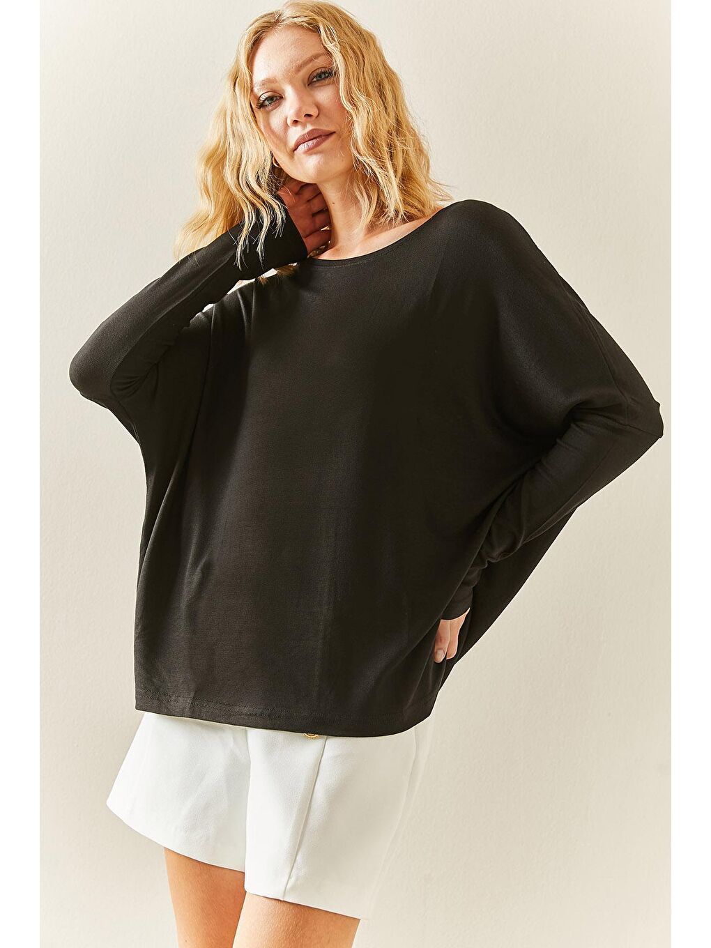 Siyah Yarasa Kol Bisiklet Yaka Bluz 3YXK2-47538-02