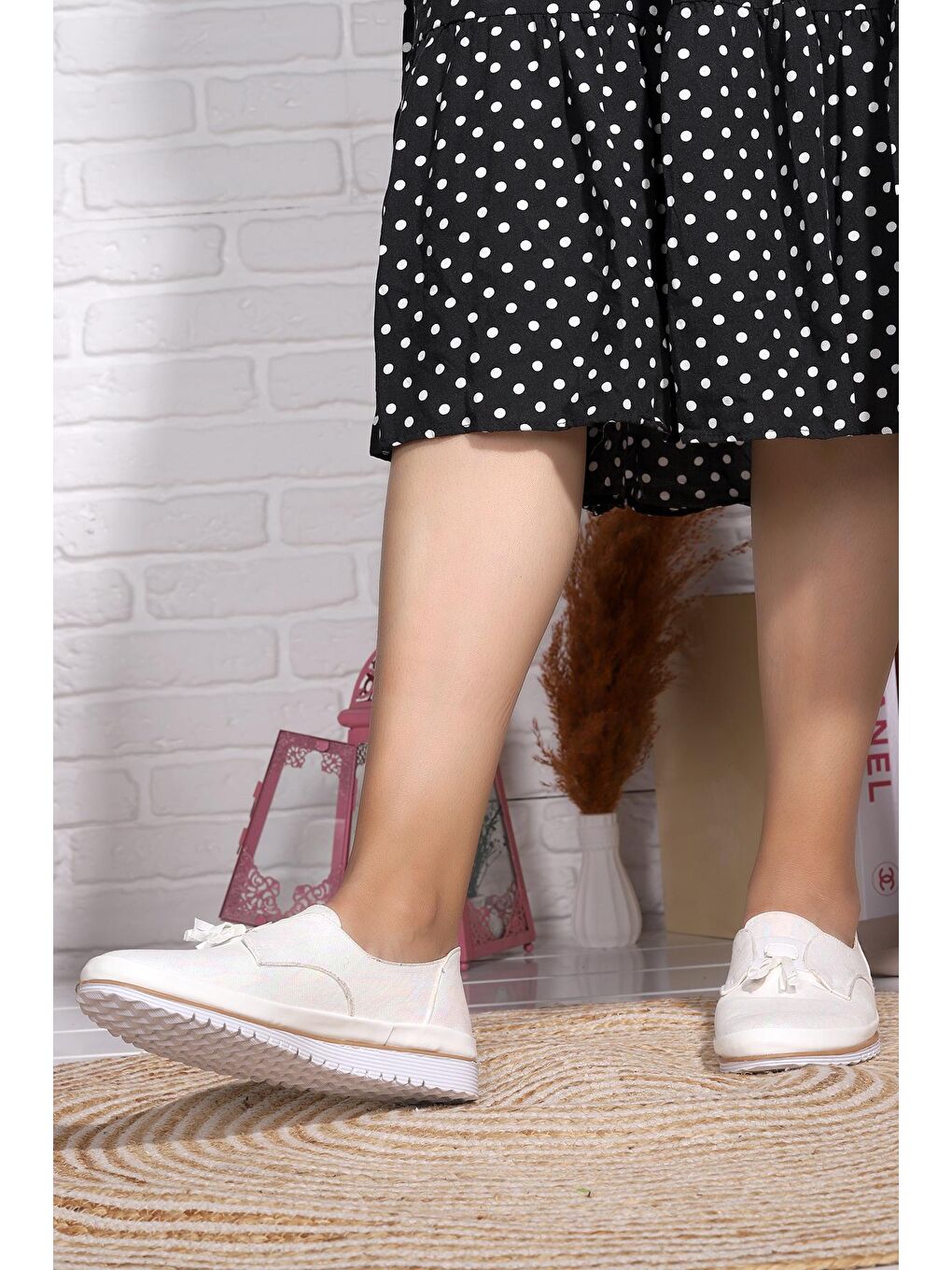 Beyaz Fiyonklu Kadın Günlük Babet Ayakkabı Cns 1001-1