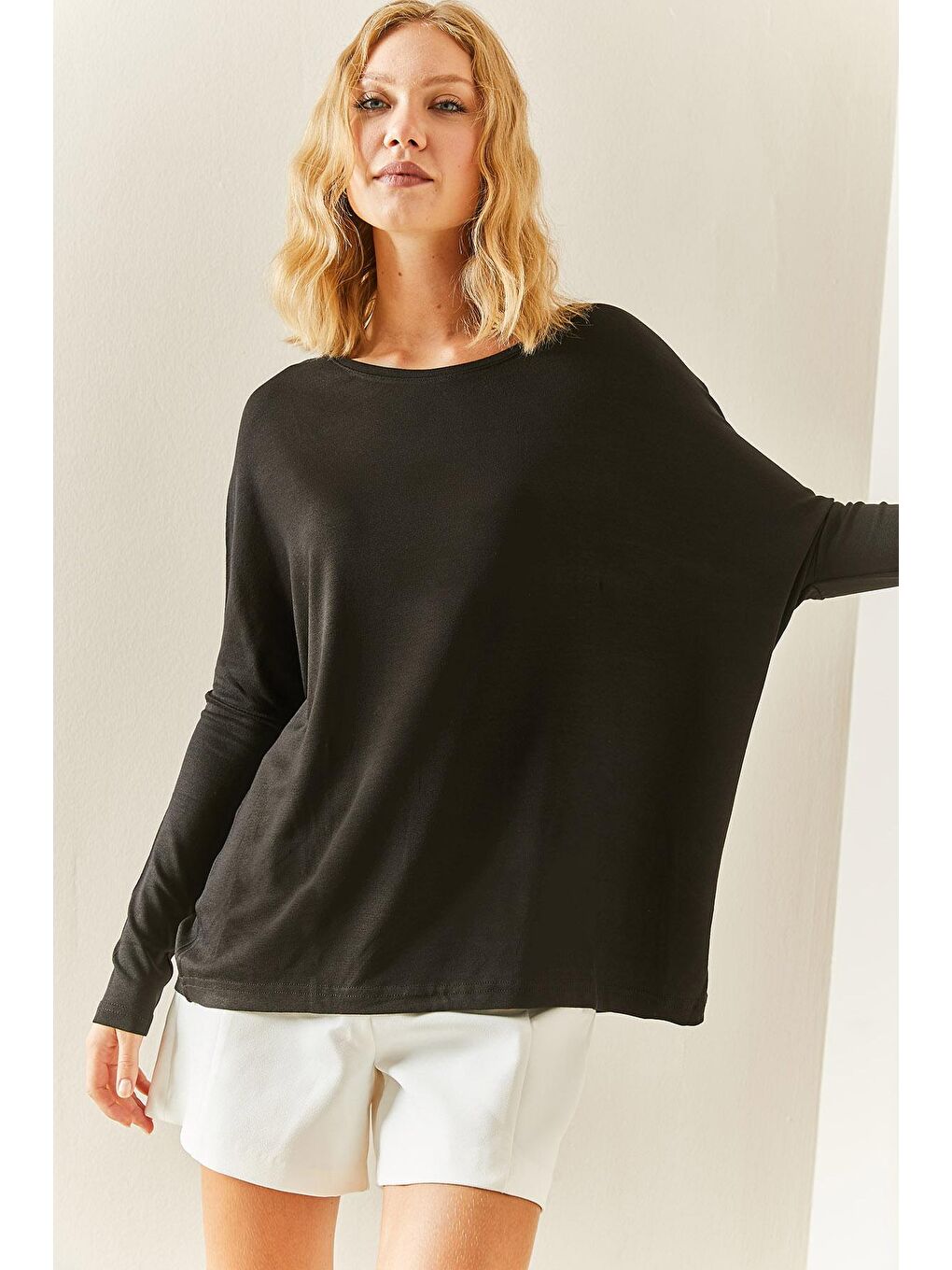 Siyah Yarasa Kol Bisiklet Yaka Bluz 3YXK2-47538-02-1