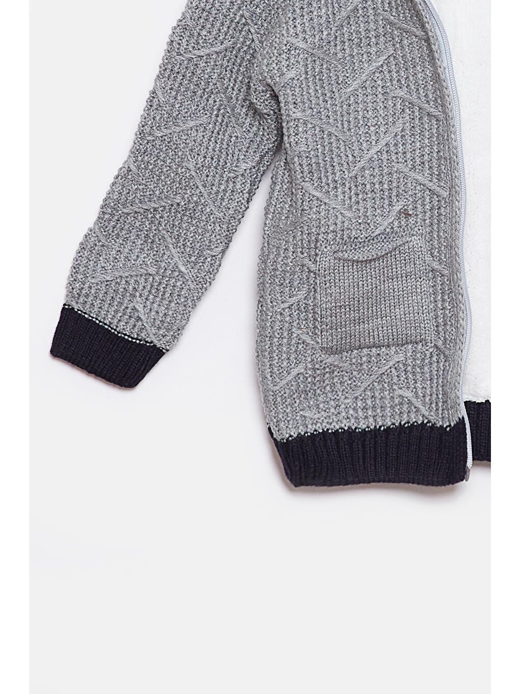 Gri Kürk Detaylı Triko Erkek Bebek Hırka-2