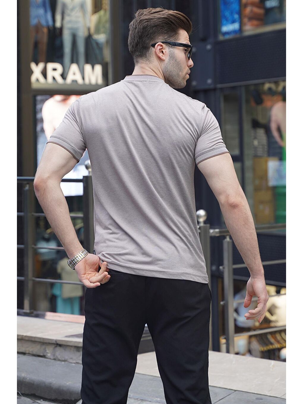 Bej Hakim Yaka Erkek Tişört 6107-1