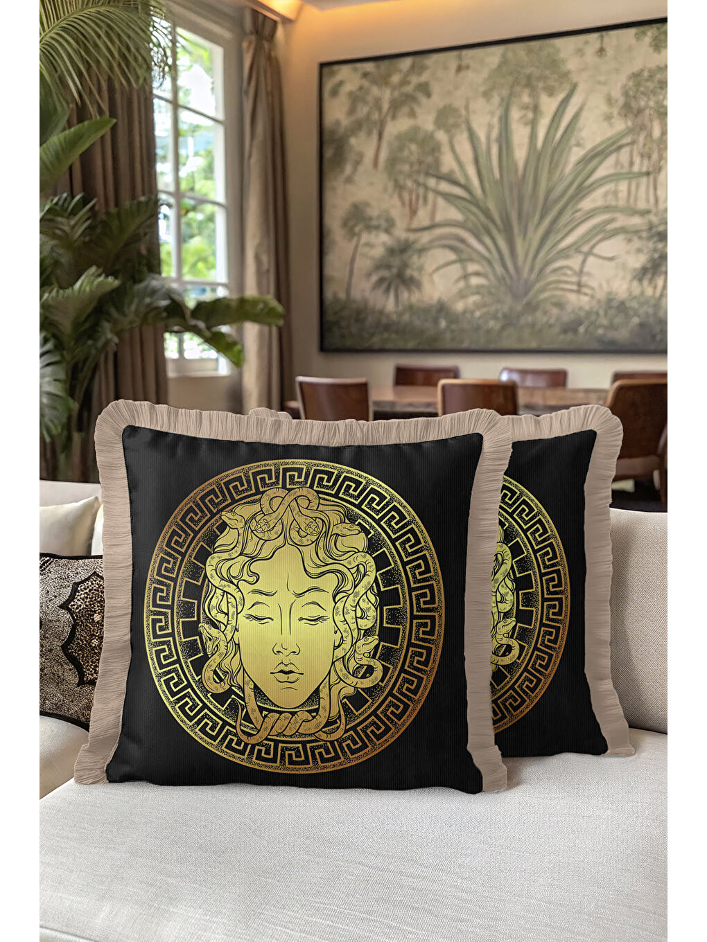 Karışık Mitolojik Medusa Motifli Saçaklı Yastık Kılıfı - Klasik Lüks Siyah Gold Renk Püsküllü Kırlent Kılıfı-5