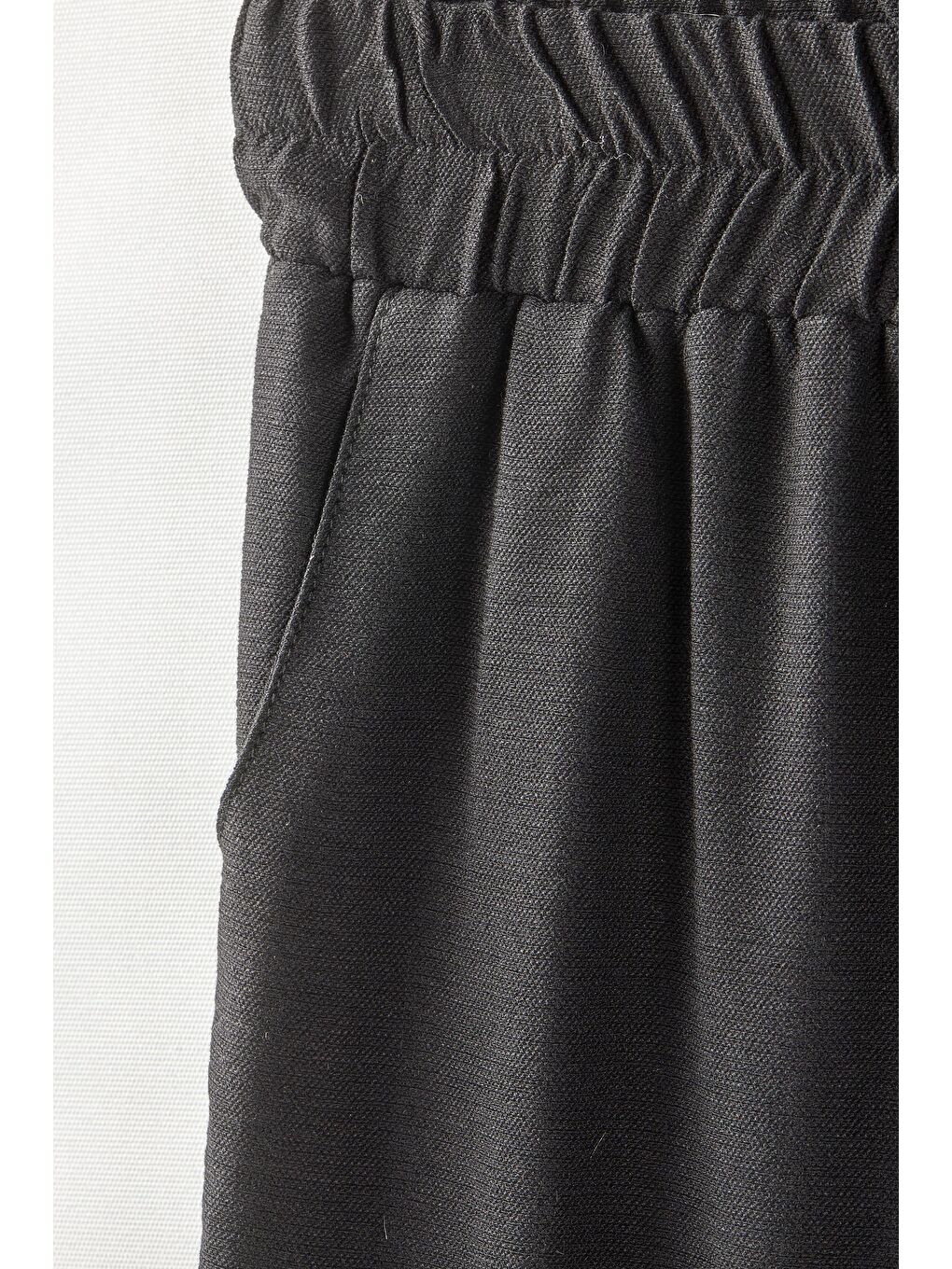 Siyah Kız Bol Pantolon-4