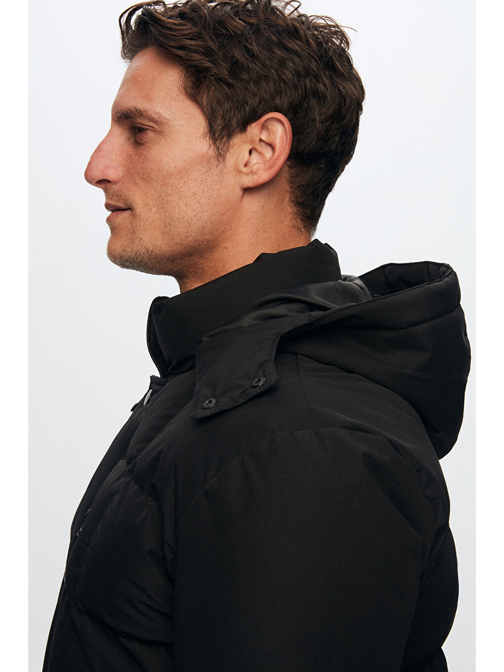 Regular Fit Siyah Rüzgar Geçirmez Su İtici Kışlık Mont-4