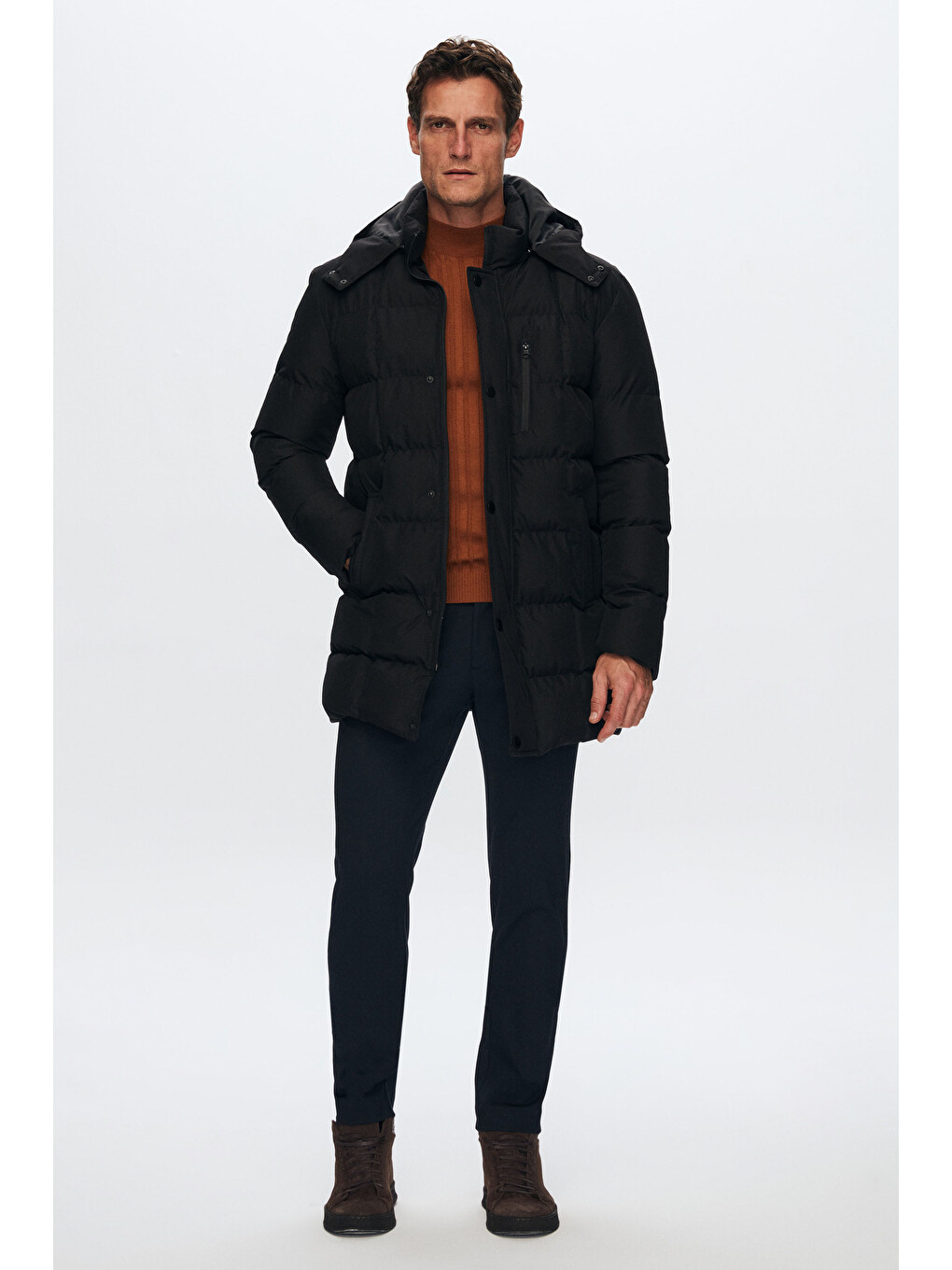 Regular Fit Siyah Rüzgar Geçirmez Su İtici Kışlık Mont-6