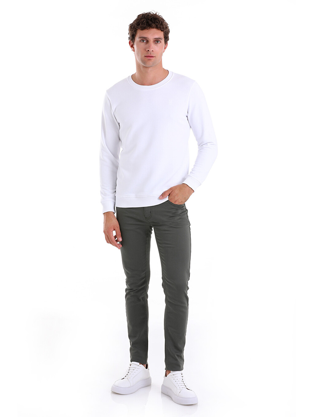 Beyaz Regular Fit Düz Pamuklu Bisiklet Yaka Sweatshirt-1
