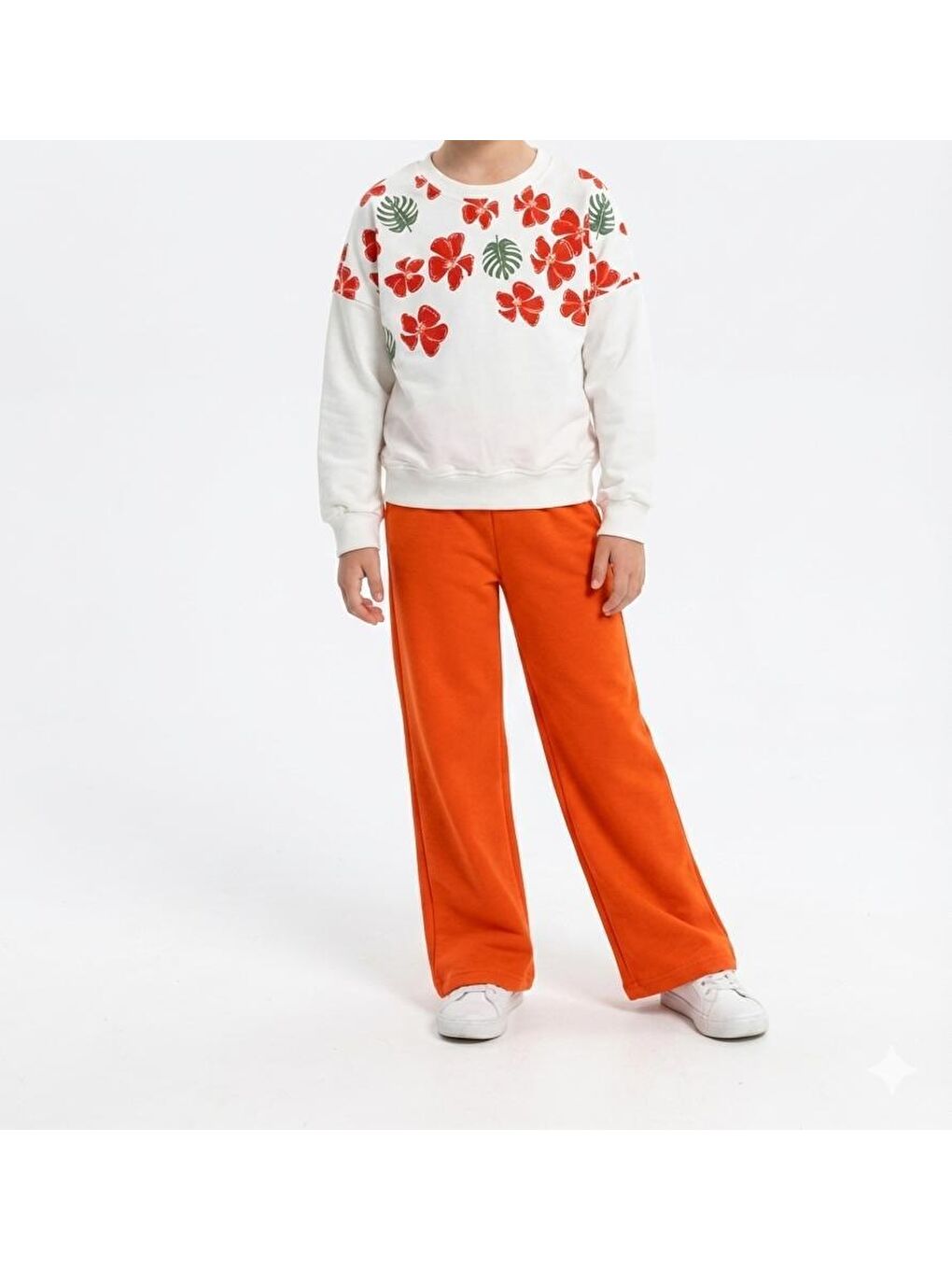 Ekru Çiçek Desenli Kız Çocuk Eşofman Takımı-1