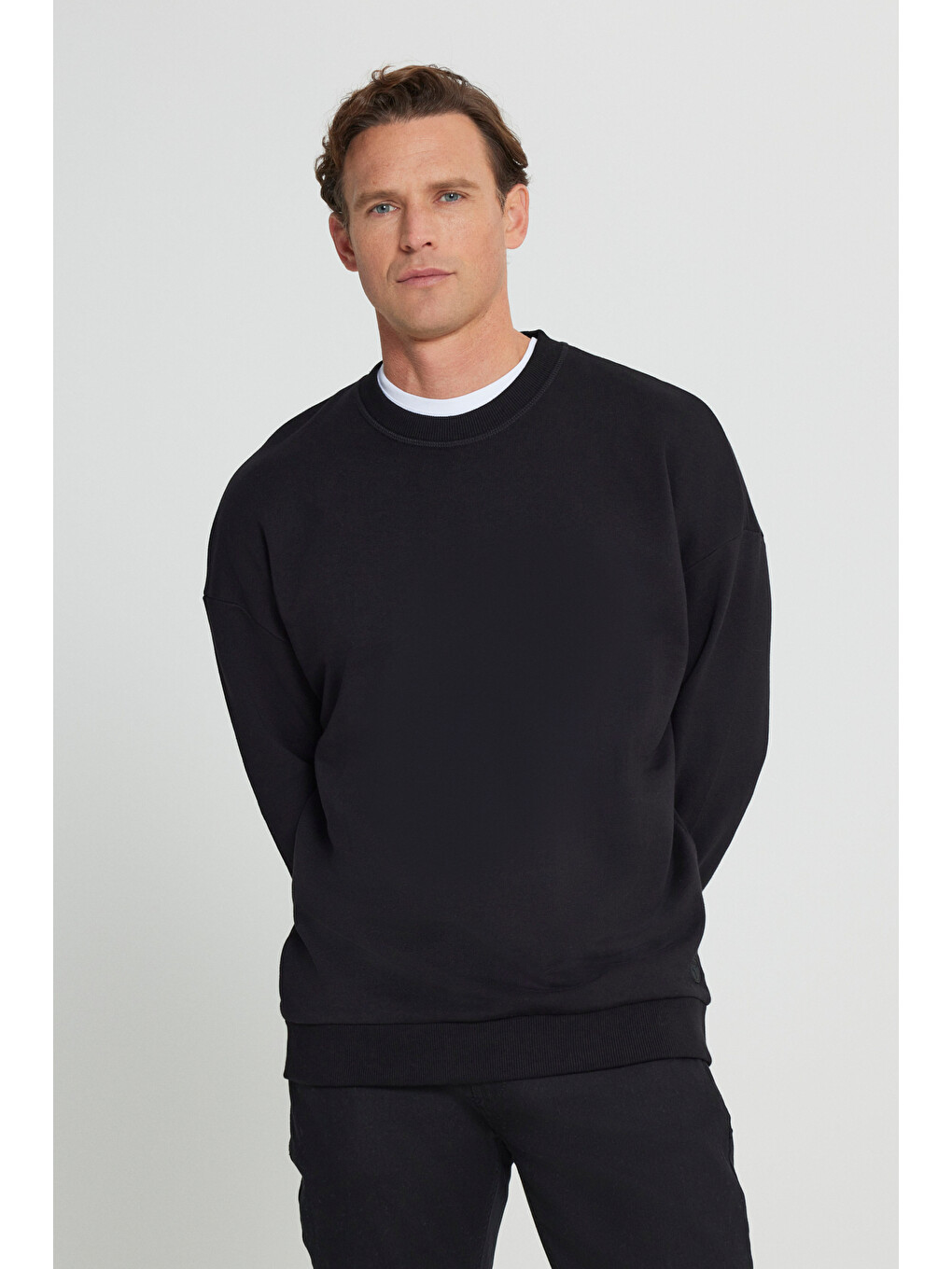 Erkek Siyah Oversize Bol Kesim 3 İplik Bisiklet Yaka Pamuklu Sweatshirt-2