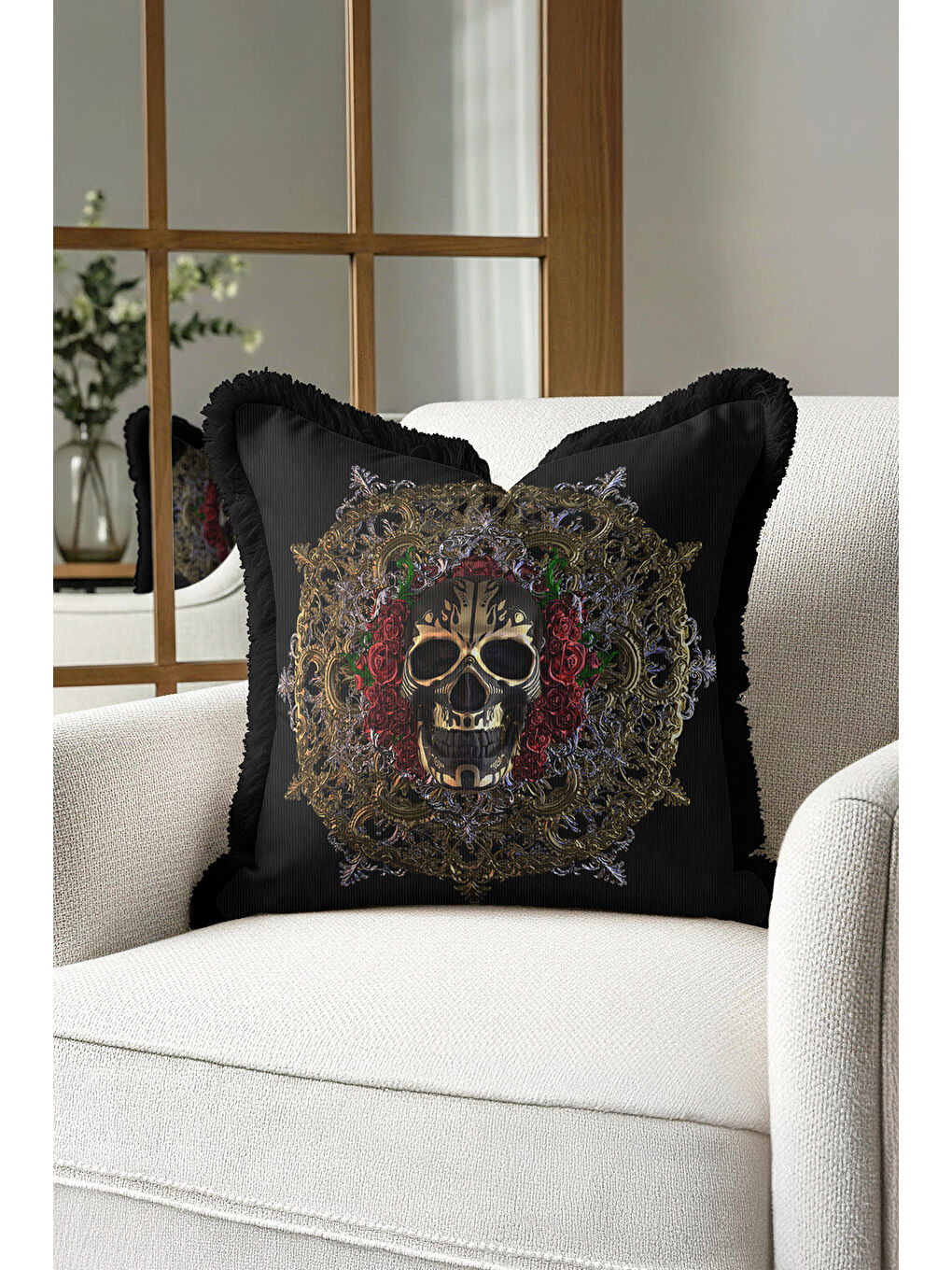 Karışık Barok Lüks Saçaklı Yastık Kılıfı - Gotik Süslemeli Siyah Altın Renkli Püsküllü Kırlent Kılıfı-1