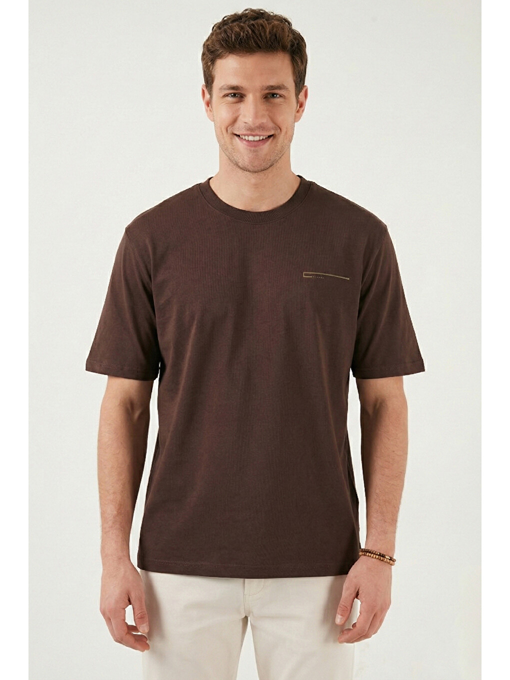 Kahverengi Pamuklu Regular Fit Bisiklet Yaka Tişört 5904095-1