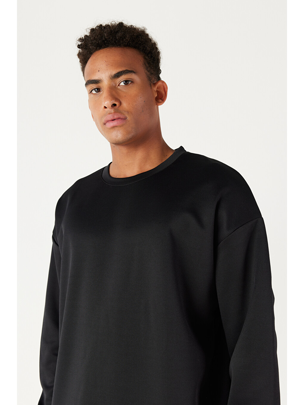 Erkek Siyah Oversize Bol Kesim Bisiklet Yaka Düz Sweatshirt-4