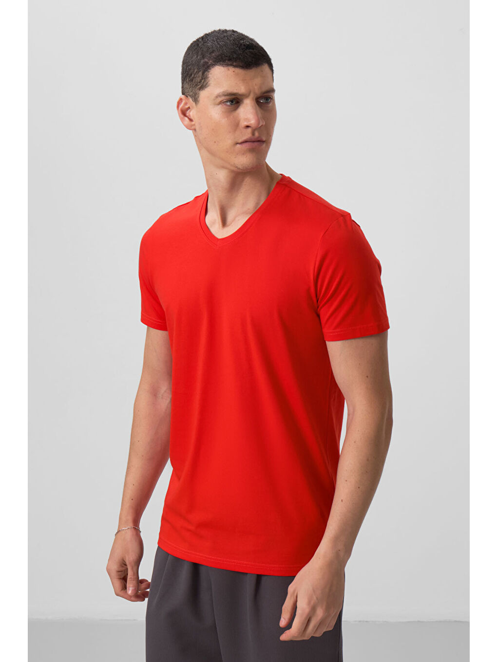 Kırmızı Fiesta Basic Kısa Kol Standart Kalıp V Yaka Erkek Tişört - 87912-3