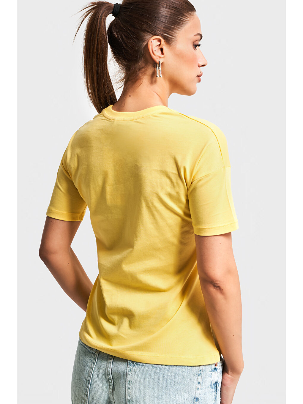 Kadın Sarı Renk S5-108 Bisiklet Yaka Basic T-Shirt-4