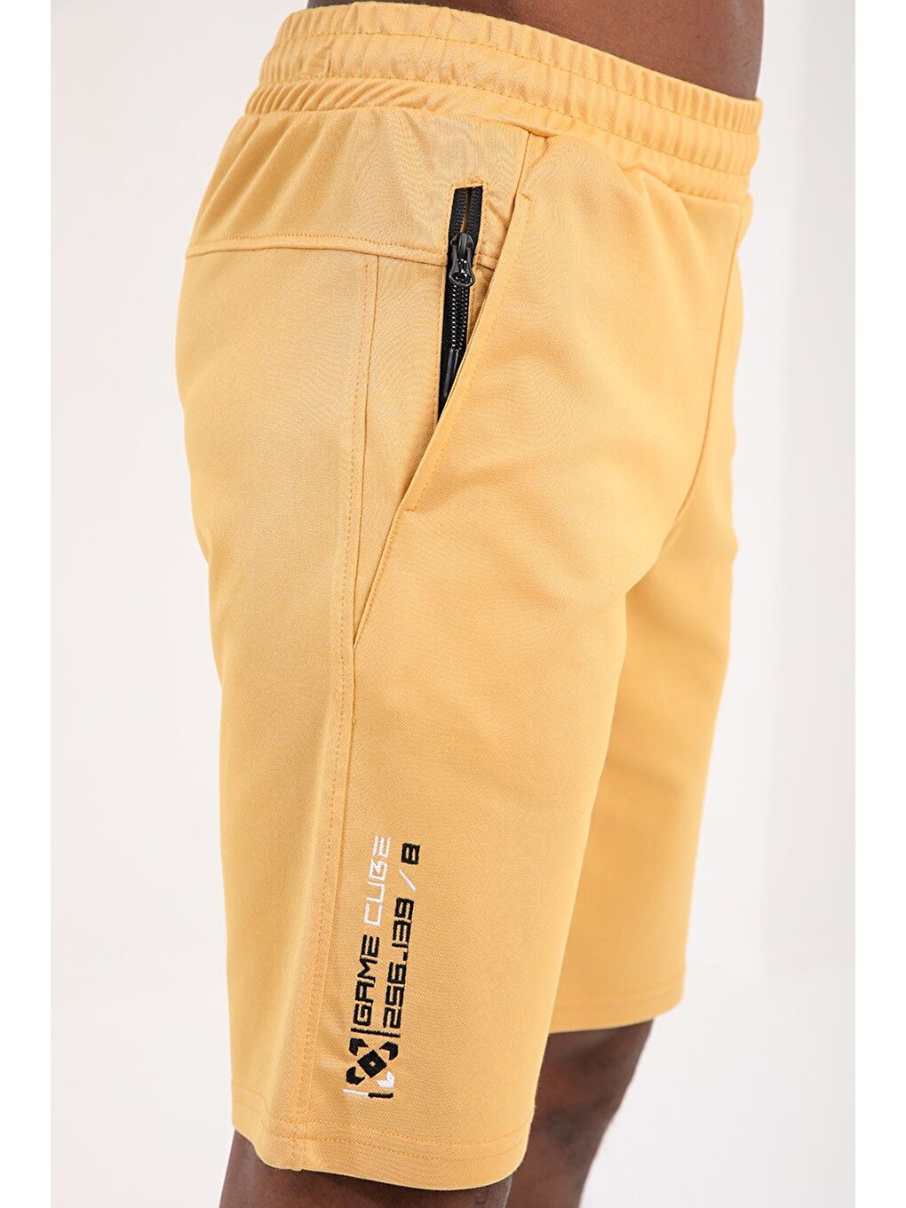 Sarı Hardal Tek Fermuar Cep Detaylı Bağcıklı Standart Kalıp Erkek Şort - 81202-4