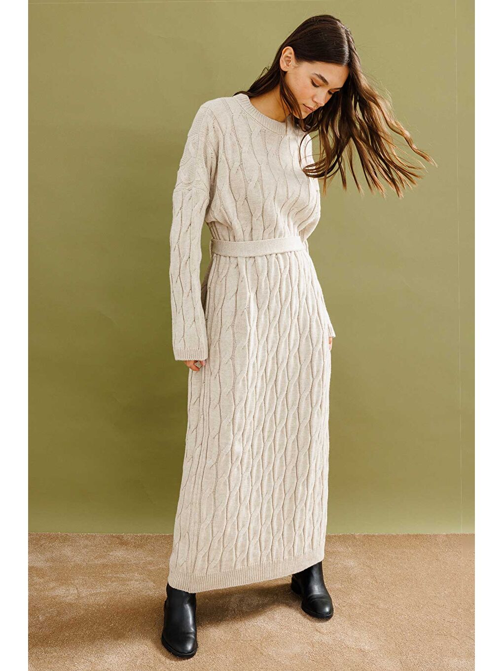 Ekru Saç Örgü Motifli Krem Triko Elbise