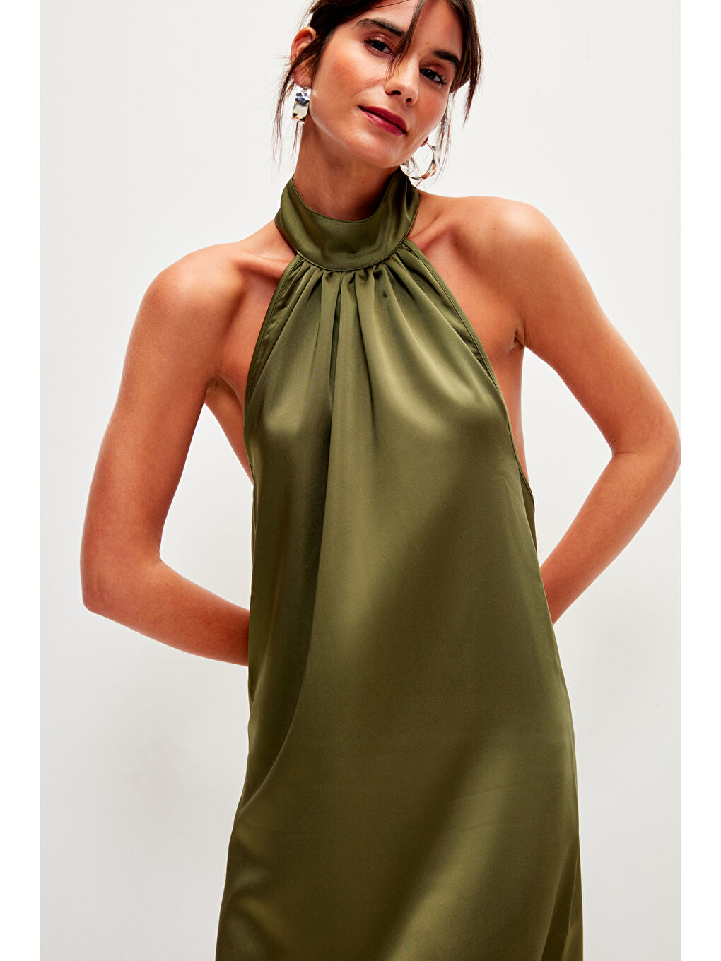 Haki Halter Yaka Saten Davet Elbisesi-2