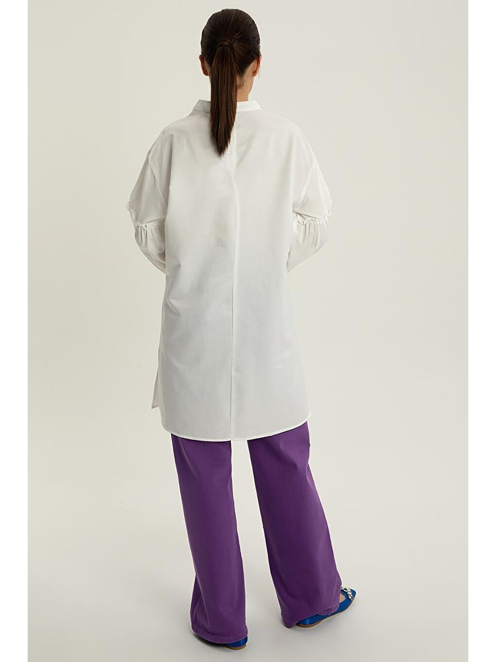 Ekru-Kolu Lastikli Fırfır Detaylı Tunik-3