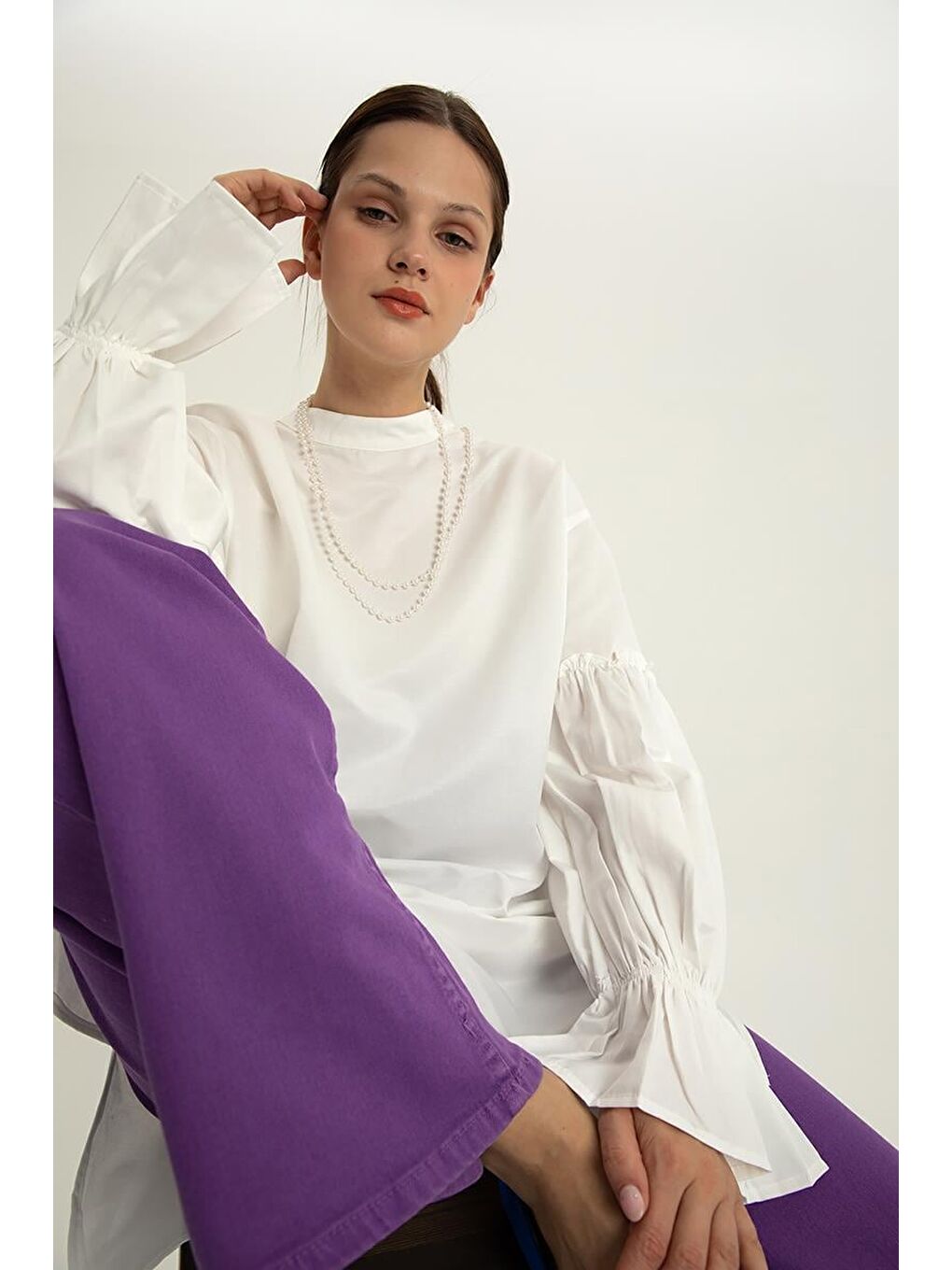 Ekru-Kolu Lastikli Fırfır Detaylı Tunik-4