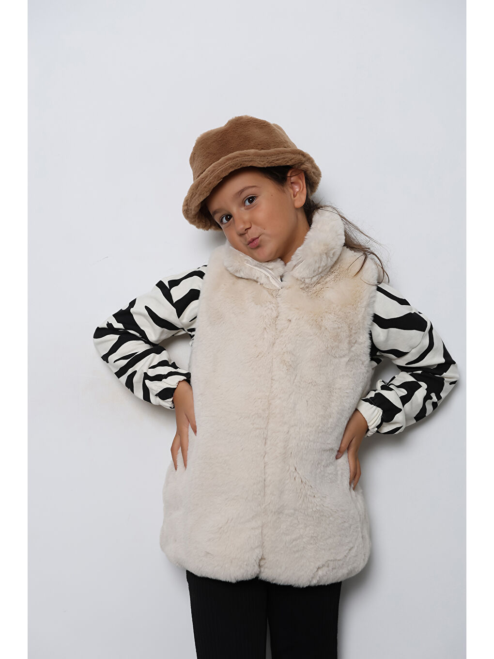 Kahverengi Kız Çocuk Camel Pelüş Bucket Kova Şapka SPK1135-2