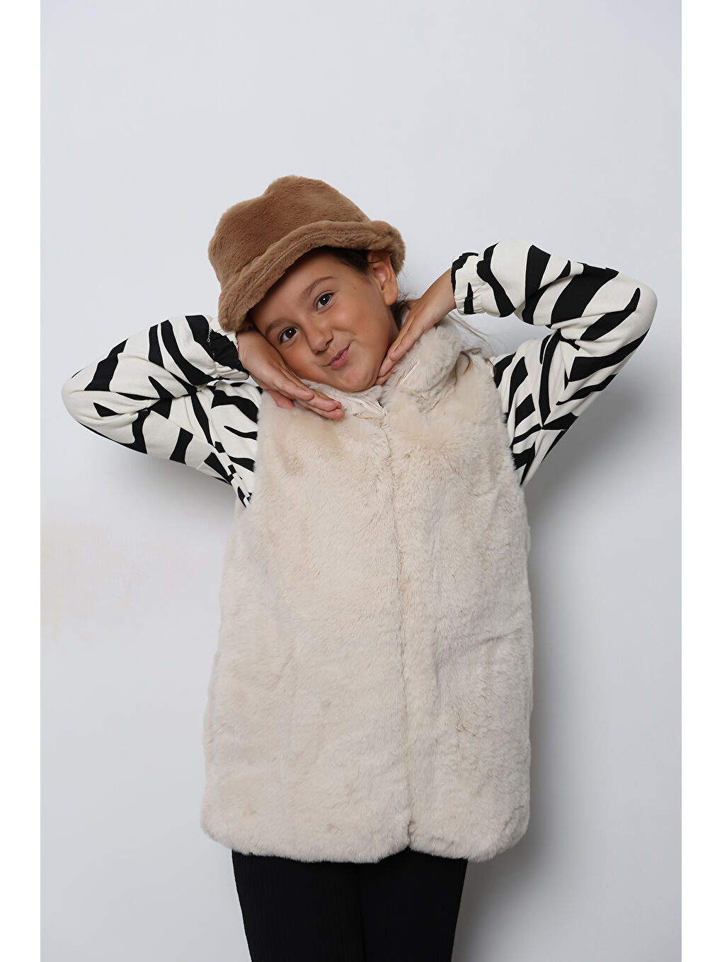 Kahverengi Kız Çocuk Camel Pelüş Bucket Kova Şapka SPK1135-3