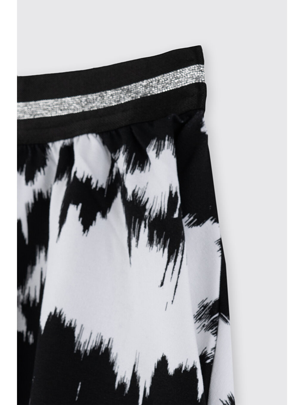 Kız Çocuk Beli Simli Lastikli Desenli Örme Siyah Etek-6