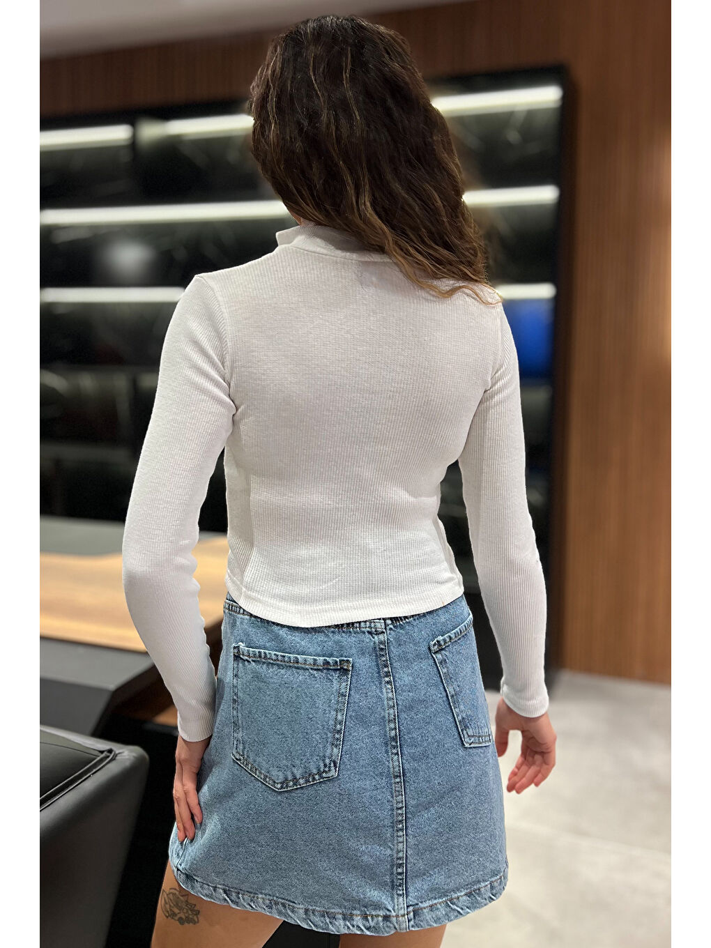 GÜLSELİ Beyaz Fermuarlı Kaşkorse Crop Top Hırka - 3