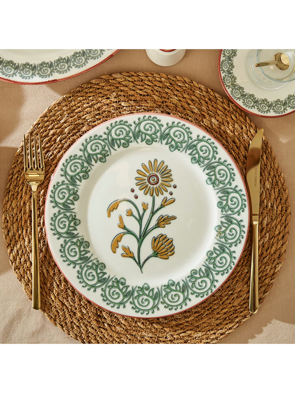 Indian Porselen 26 Parça Kahvaltı Takımı Bordo-2