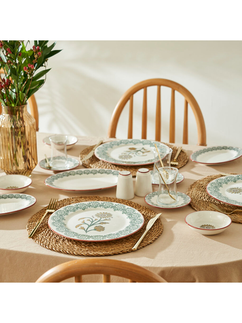 Indian Porselen 26 Parça Kahvaltı Takımı Bordo-1