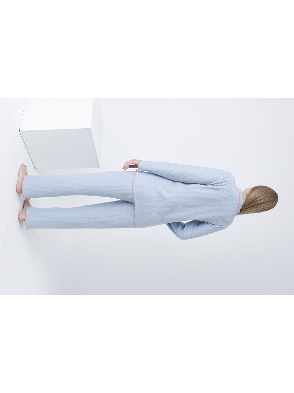 Mavi Önden Düğmeli Ayarlanabilir Bel Kol ve Paça Fırfır Detaylı Hamile Pijama Takımı-3