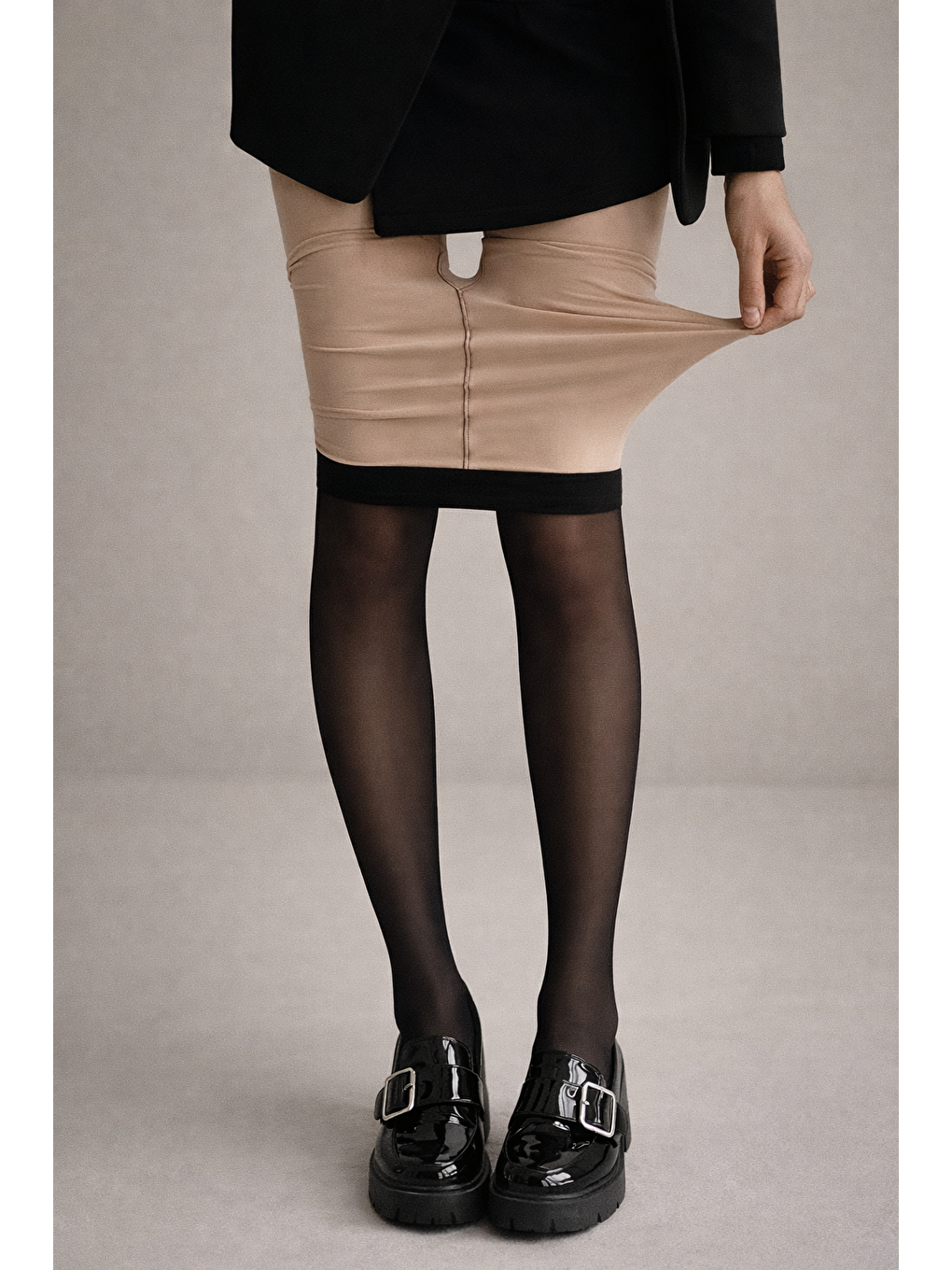 Kadın Termal İçi Ten Görünümlü Külotlu Çorap Siyah-1