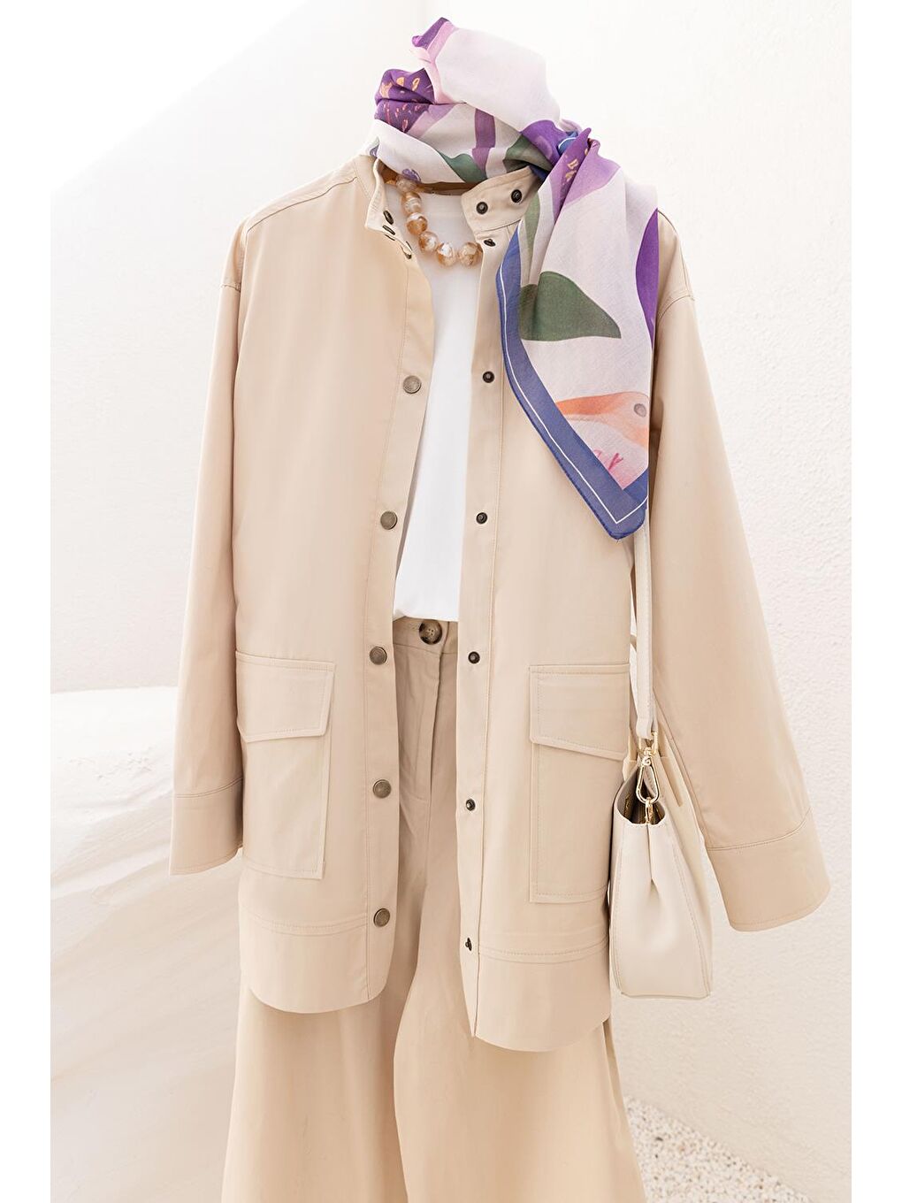 Bej-Büyük Cepli Hakim Yaka Ceket-4