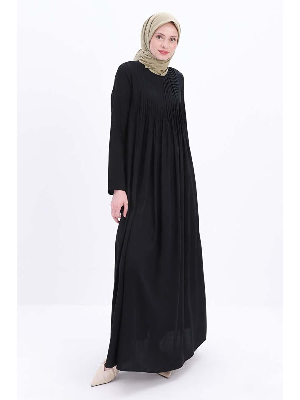 Siyah Pileli Viskon Elbise