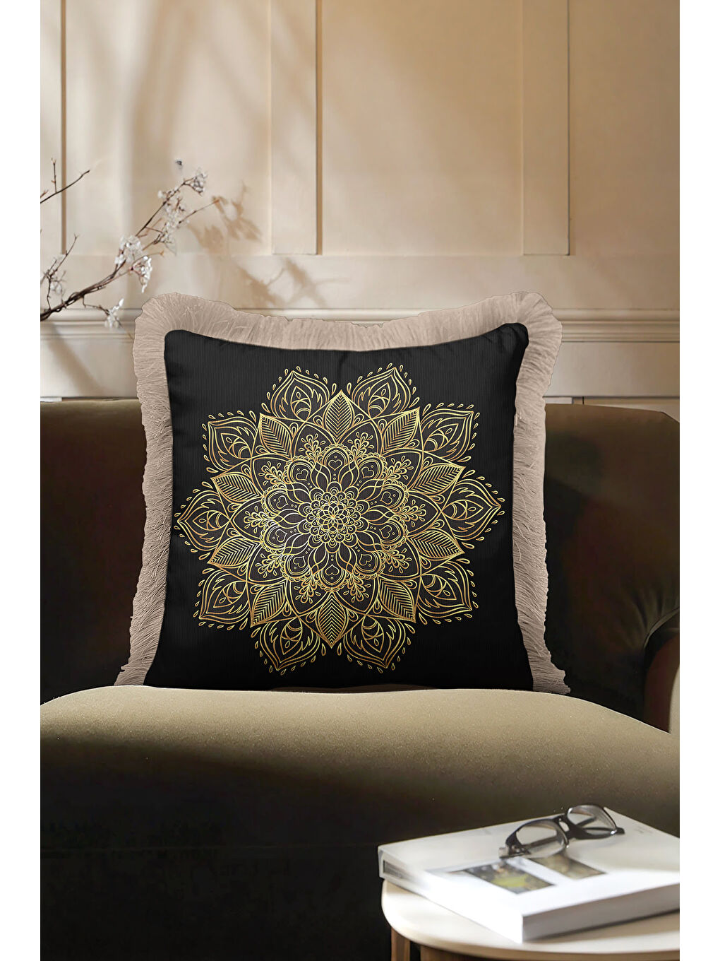 Karışık Mandala Şıklığı Saçaklı Yastık Kılıfı - Bohem Harmoni Siyah Altın Renkli Püsküllü Kırlent Kılıfı-3