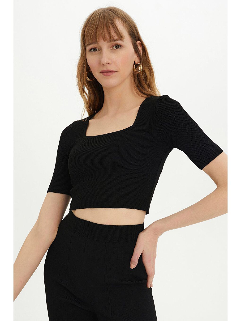 Siyah Kare Yaka Triko Crop SWK4384Sİ-2