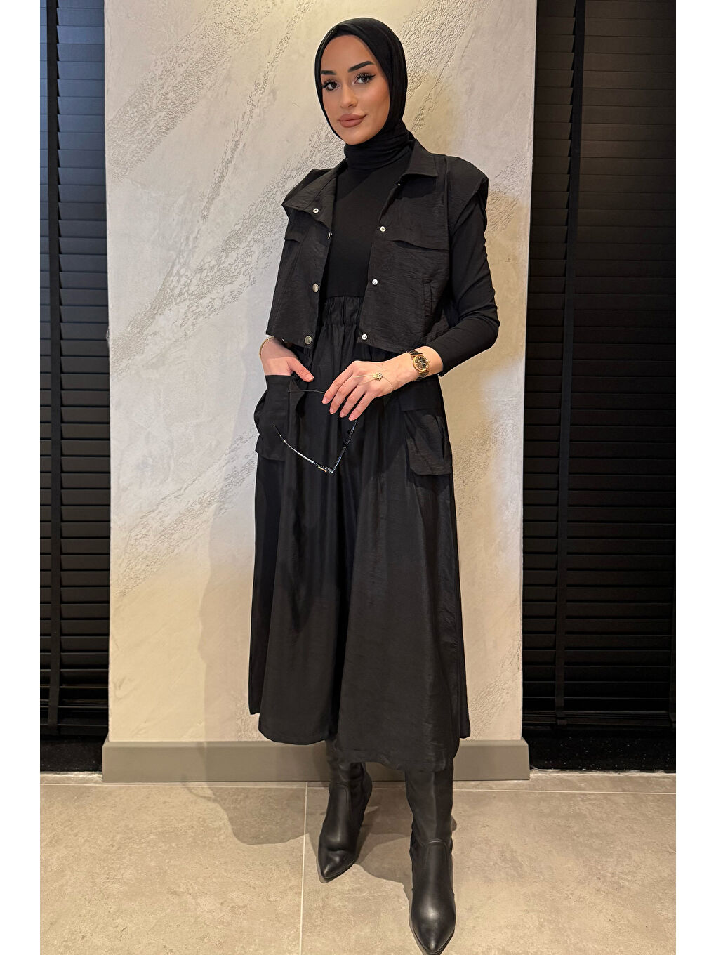 Siyah Çıtçıtlı Kargo Cepli Paraşüt Kumaş Elbise Yelek Tesettür İkili Takım-2