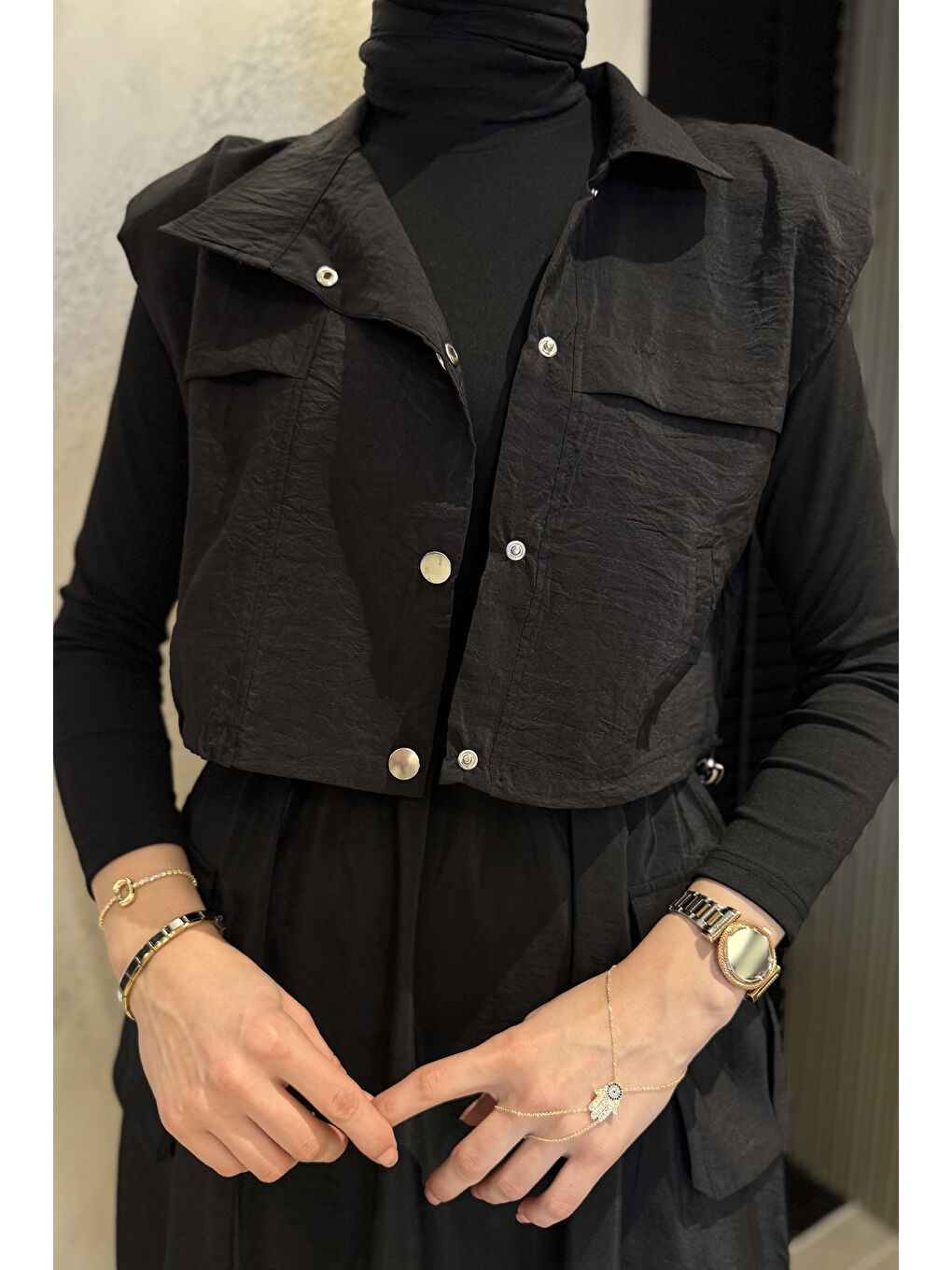 Siyah Çıtçıtlı Kargo Cepli Paraşüt Kumaş Elbise Yelek Tesettür İkili Takım-4