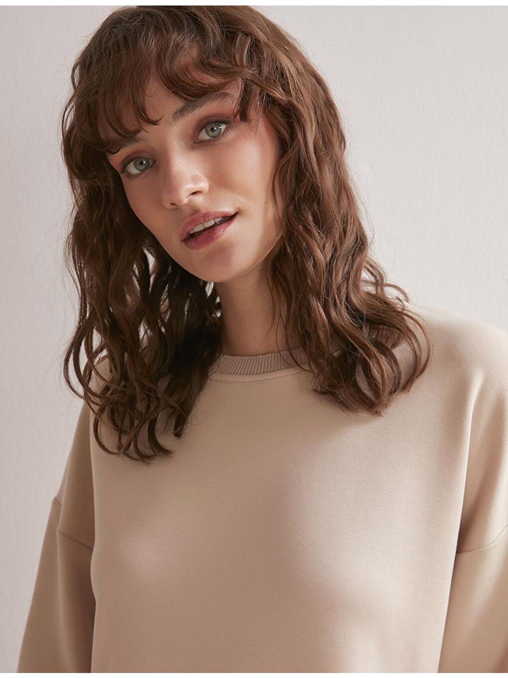 Bej Bol Kesim Bisiklet Yaka Uzun Kollu Örme Sweatshirt-2