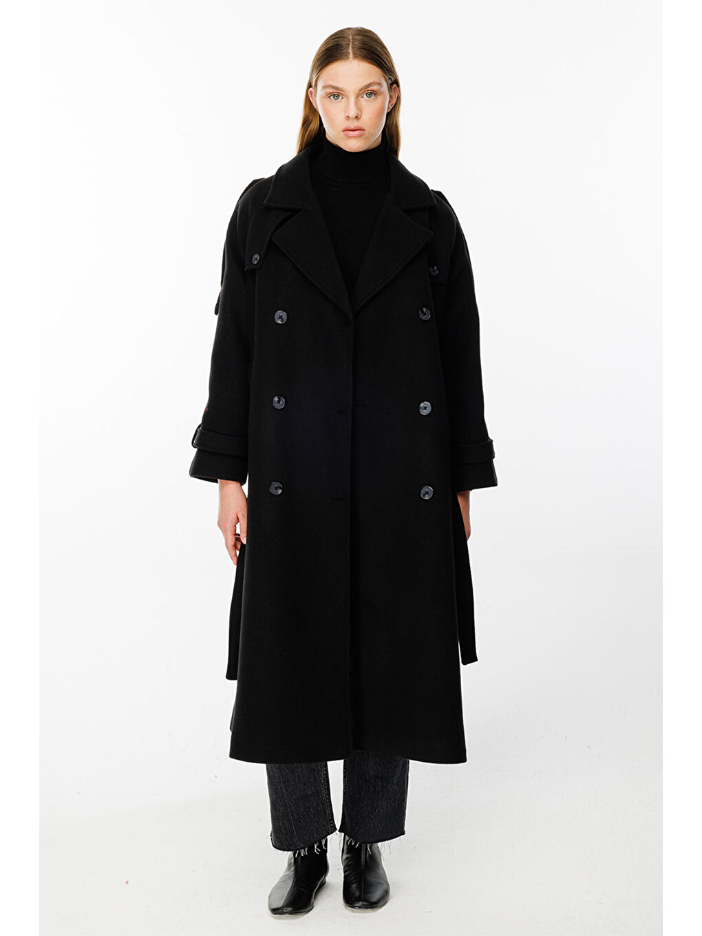 Allerli Uzun Siyah Kaşe Kaban-2