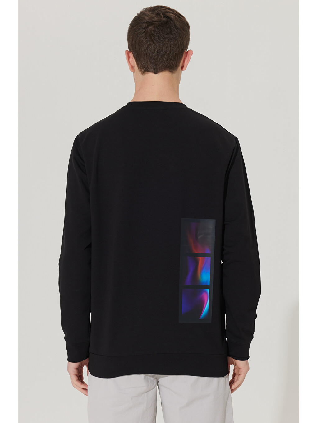 Erkek Siyah Standart Fit Normal Kesim Bisiklet Yaka Sweatshirt-1